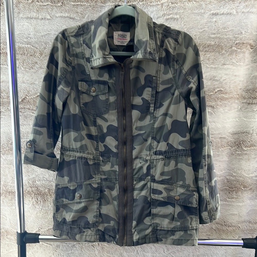 Ashley Camouflage Utility Jacket M